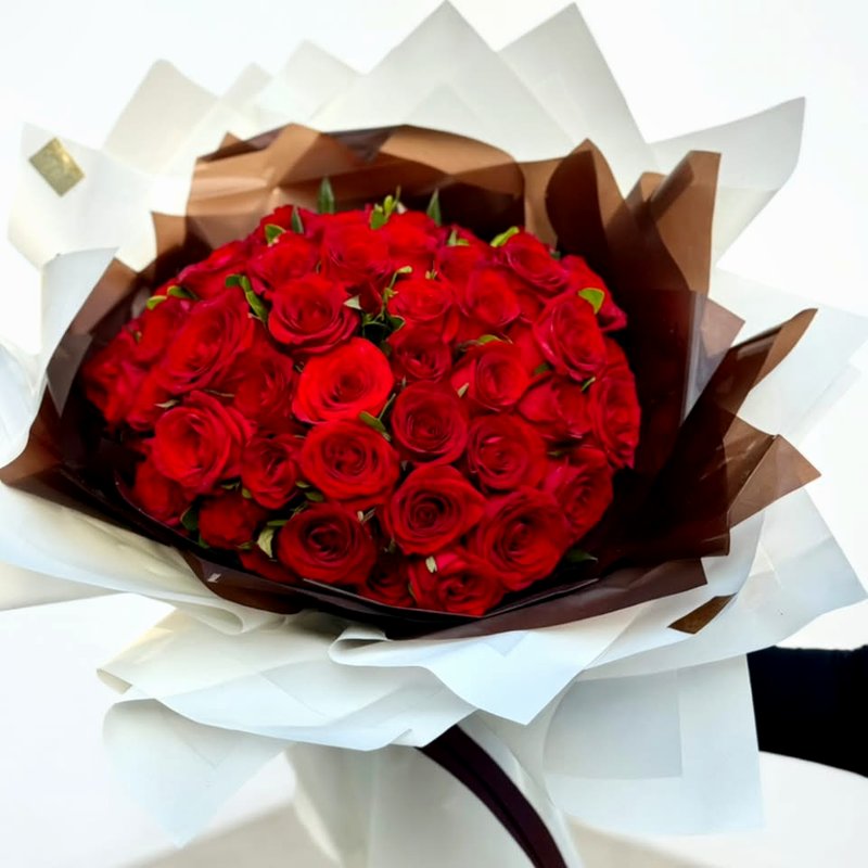 Buquê Grande Amor de 60 rosas vermelhas em Petrolina e Juazeiro