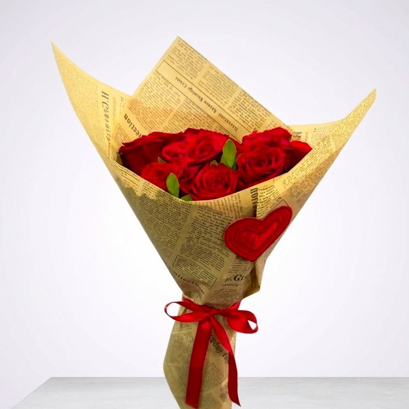 Buquê L'Amour de 10 rosas vermelhas em Petrolina e Juazeiro